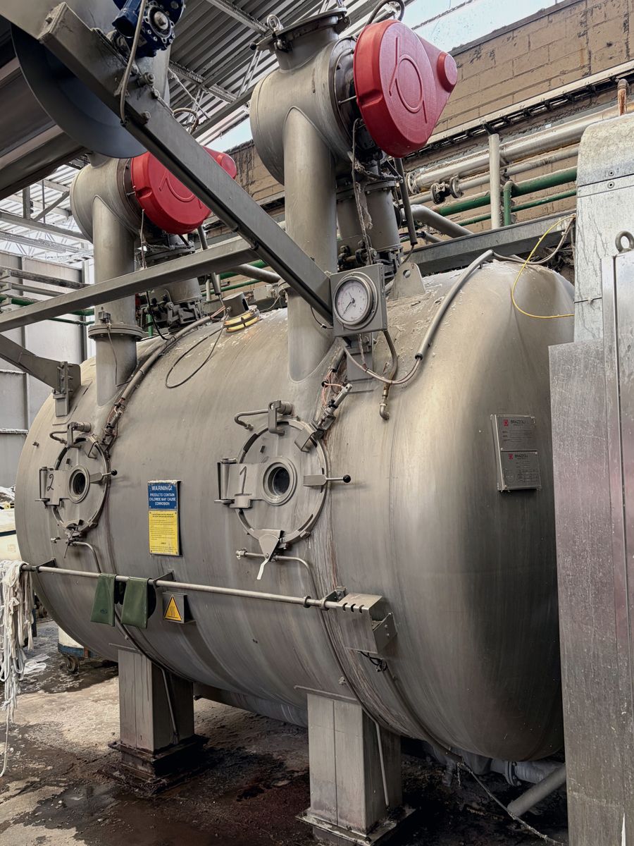 Máquina de teñido a pieza Brazzoli en nuestra planta textil en México